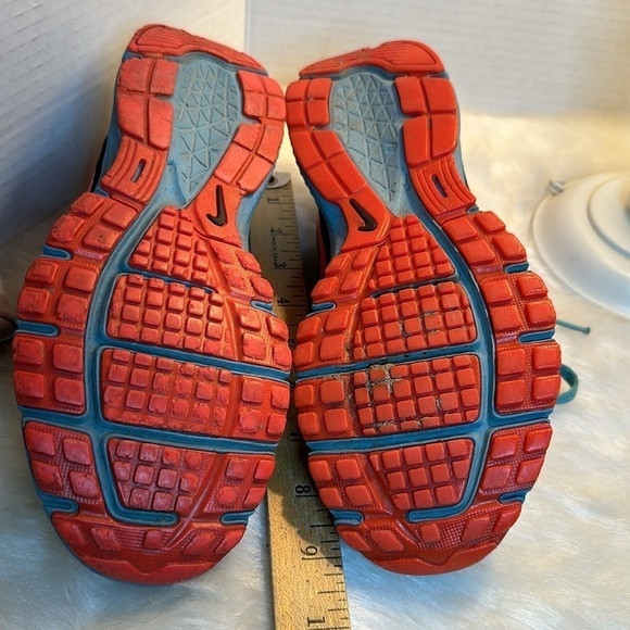 Nike Revolution 2 Sneakers, Size 6.5 Womens - Picture 6 of 8